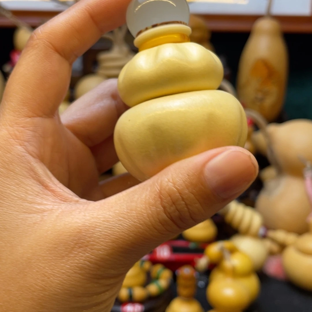 顾*里葫芦笙等多种形式为广大农民提供优质