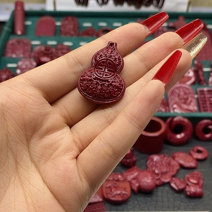 天然辰砂扁葫芦吊坠