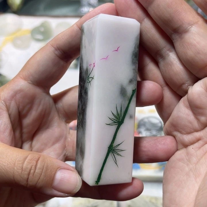 未镶嵌独山玉颈饰