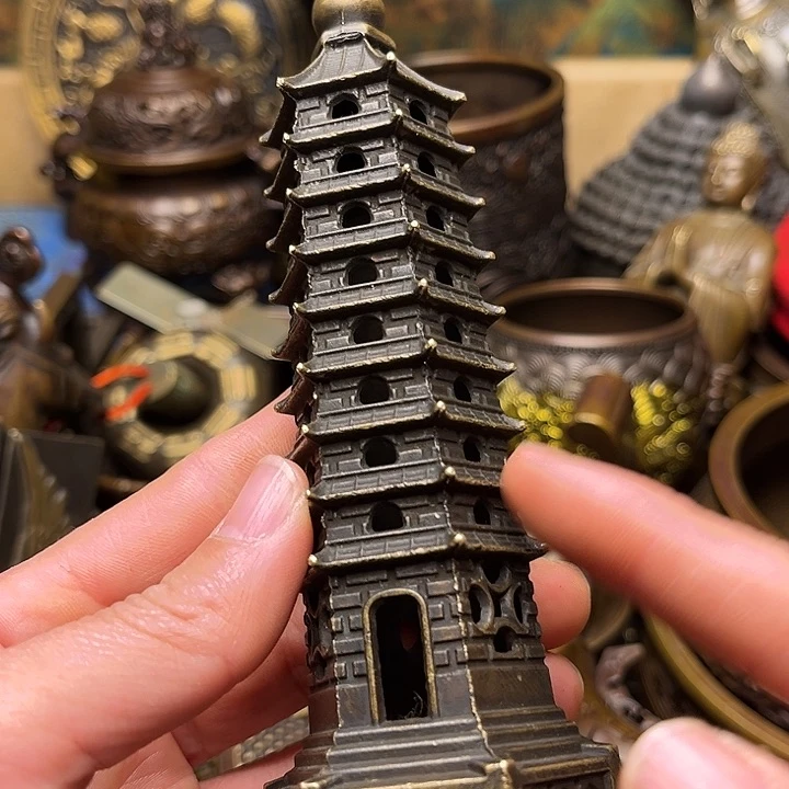 精美铜器批发档口
