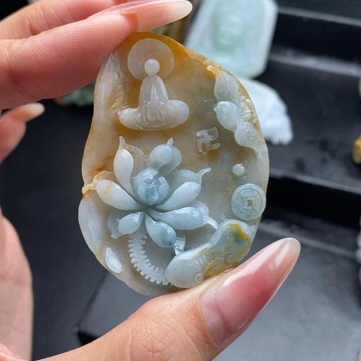 定制翡翠未镶嵌莲花悟到