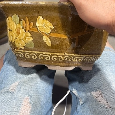 感**?陶瓷材料，品相完好