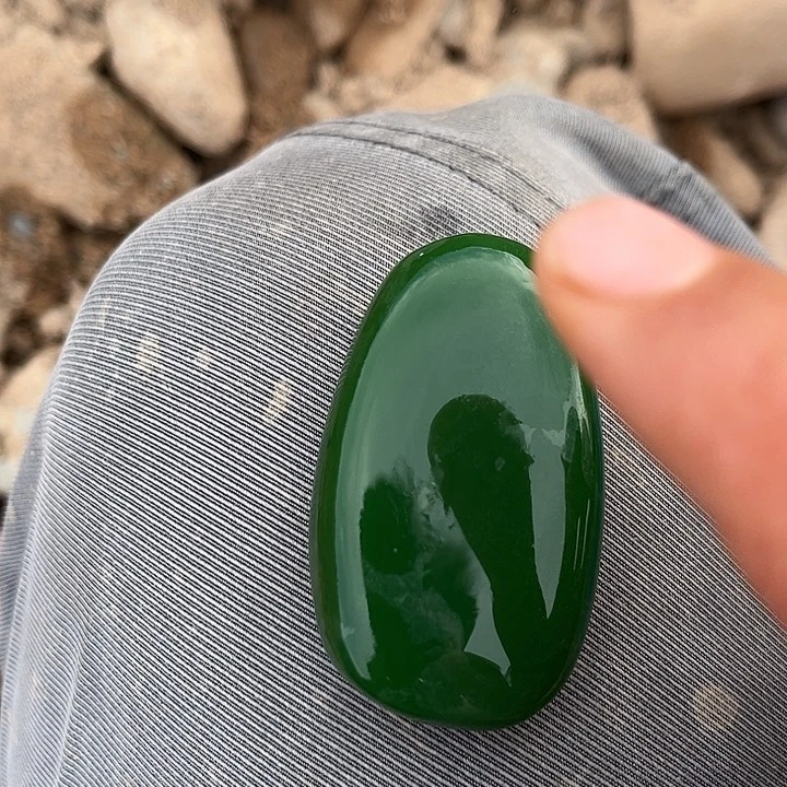 未镶嵌和田玉（糖玉）挂件
