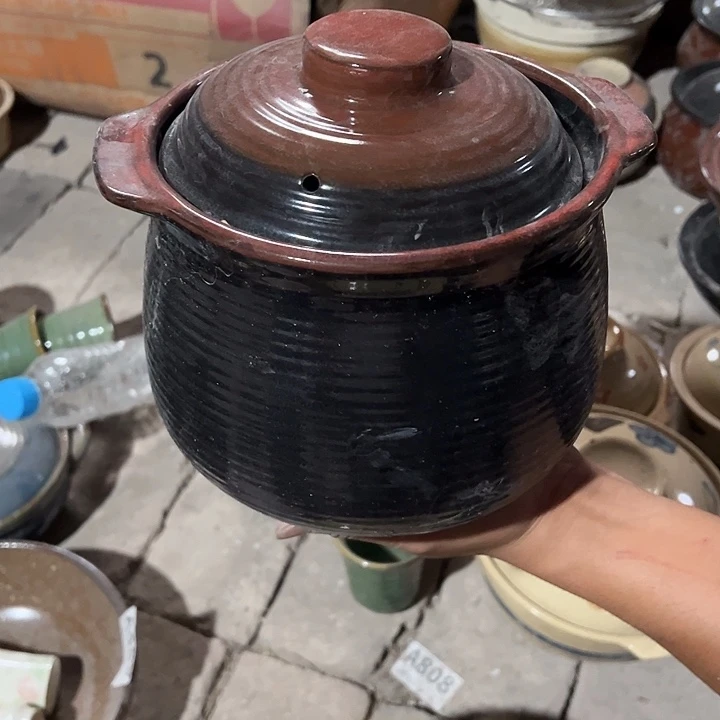 瓷铁红釉色直筒砂锅一支