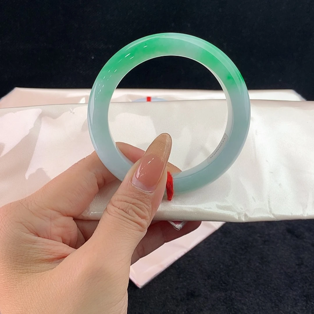 【闪购商品】未镶嵌手镯翡翠正56.7