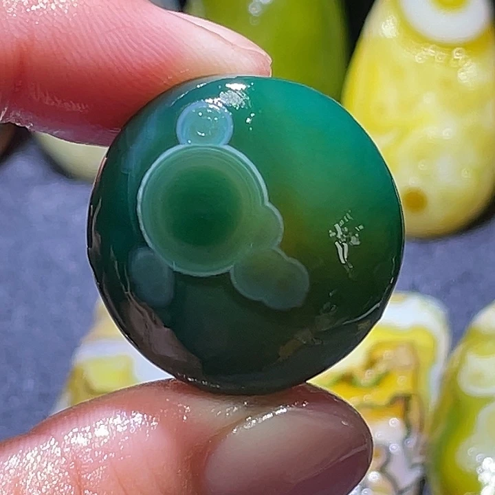 玛瑙/玉髓未镶嵌珠宝奇石