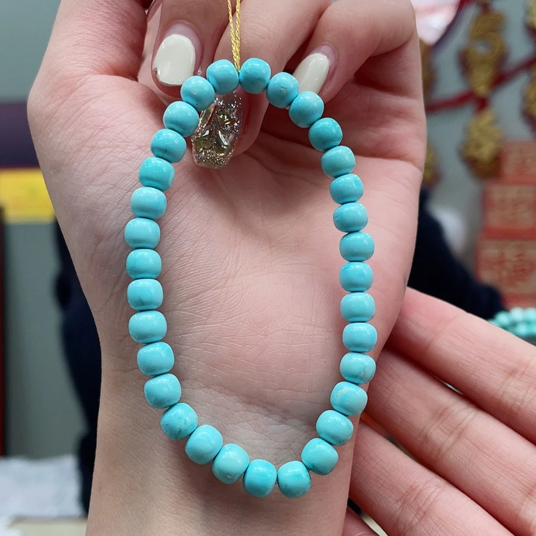 绿松石颈饰未镶嵌