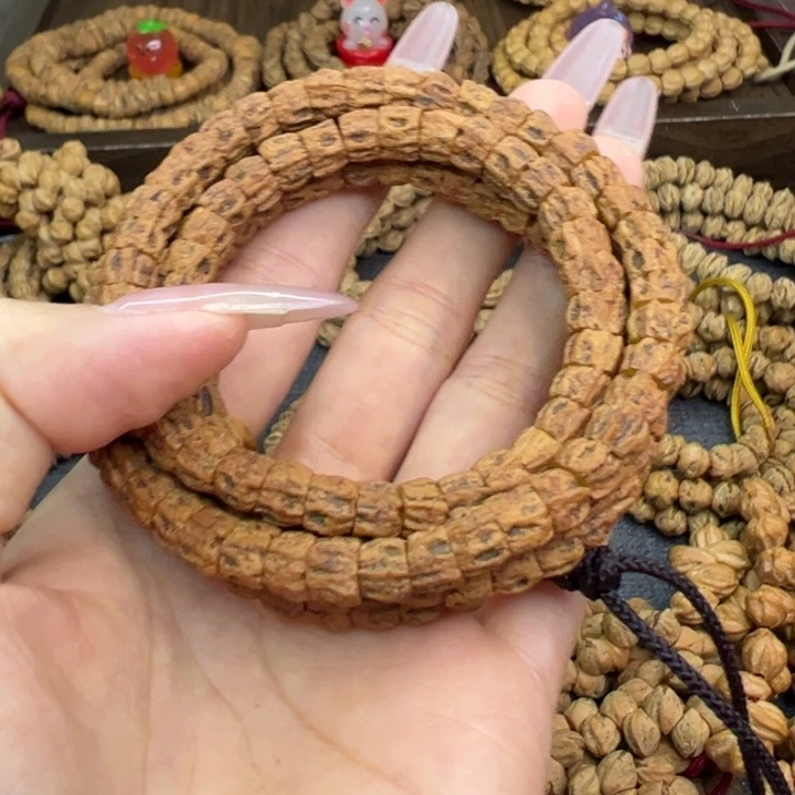 青***苔柏香籽/百香籽吊坠