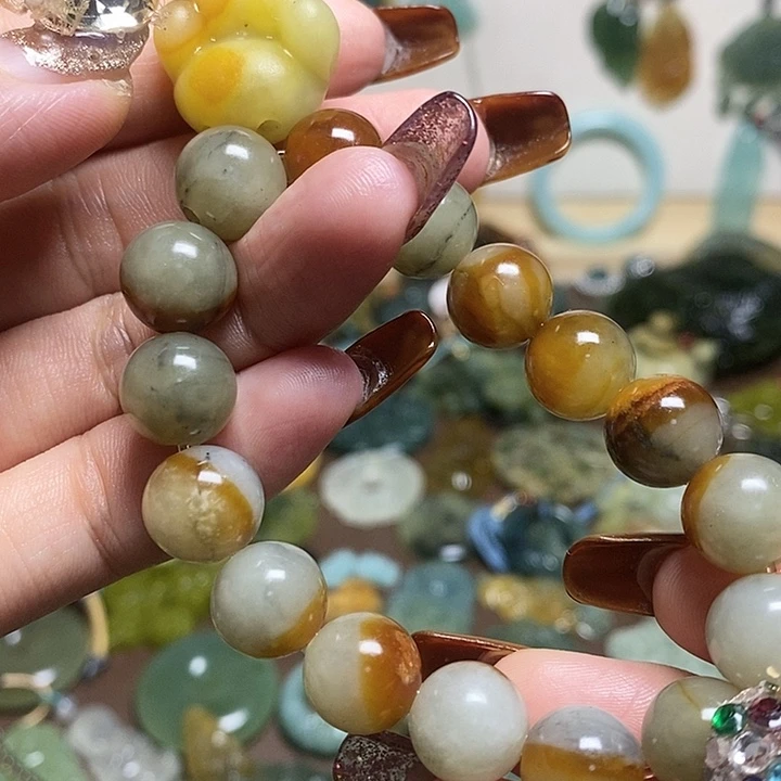 蛇纹石玉手串未镶嵌