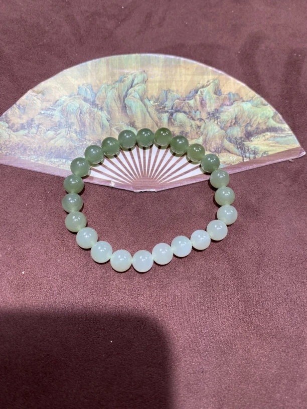 和田玉渐变手串清新荧光女士佩戴佳品