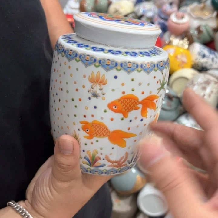 瑕疵福利品陶瓷茶叶罐介意勿拍