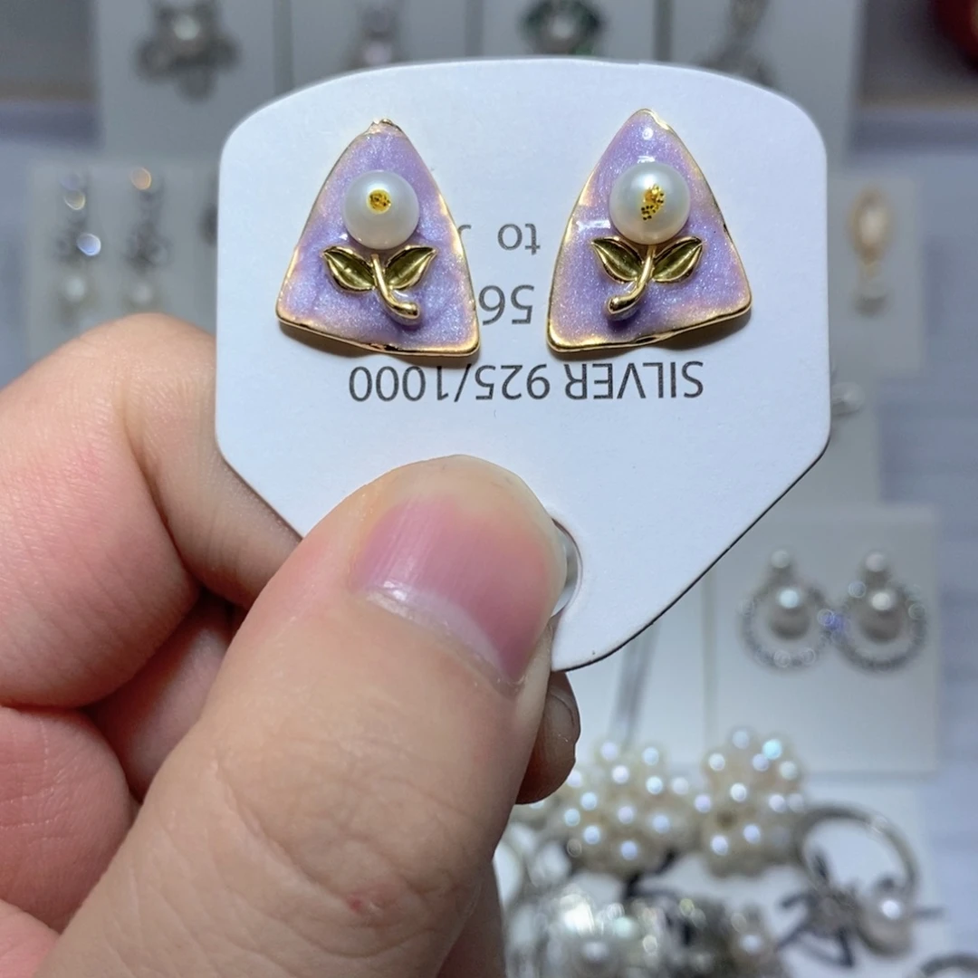 淡水珍珠耳饰未镶嵌