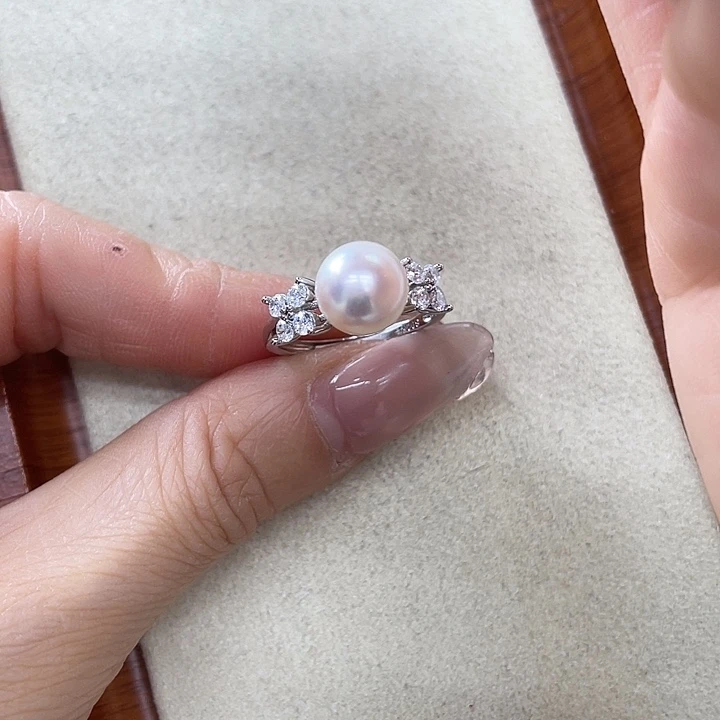 银S925镶嵌海水珍珠戒指