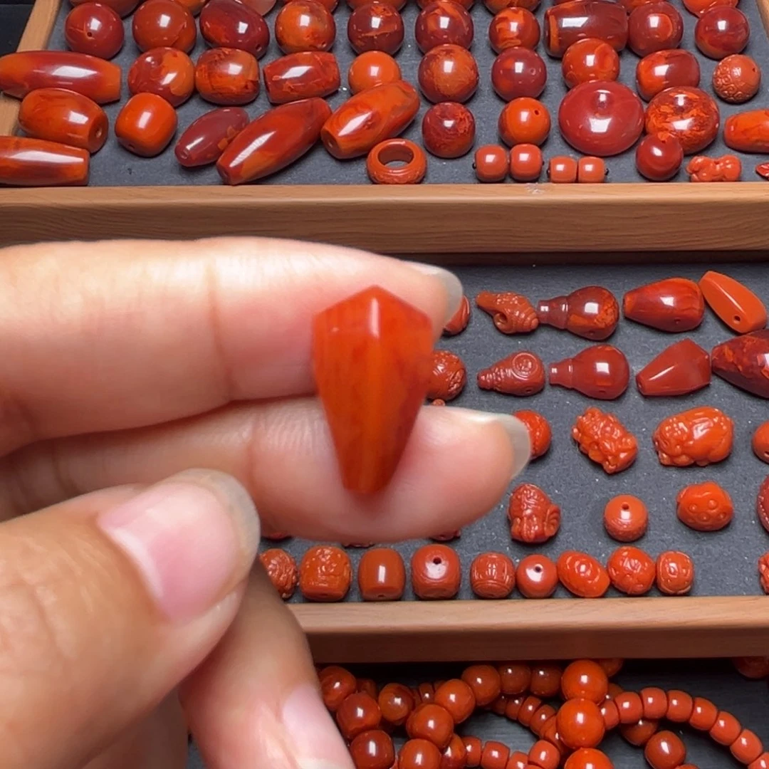 南红玛瑙配饰未镶嵌火焰纹三通卡10.4mm