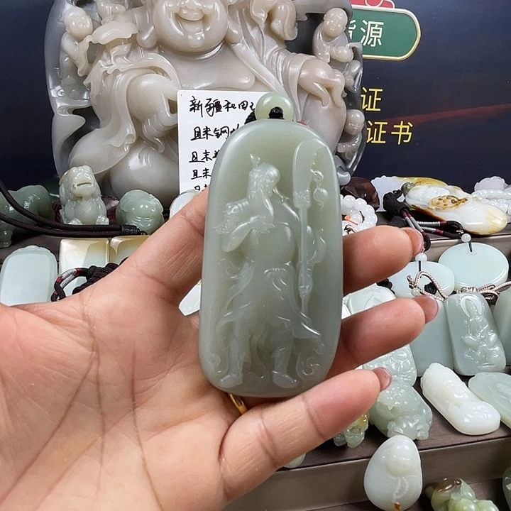 和田玉（糖玉）颈饰未镶嵌