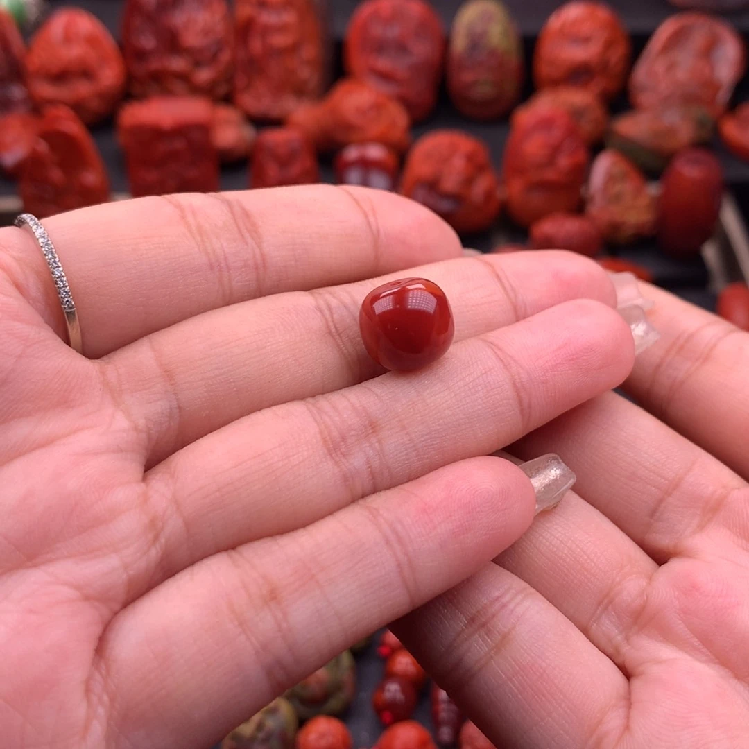南红玛瑙南红川料原矿牛血红老型11.5mm未镶嵌