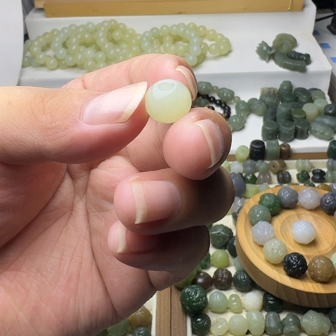 苍***舒未镶嵌和田玉珠宝半成品