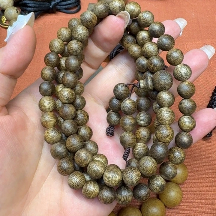 大叶紫檀（黑酸枝木类）