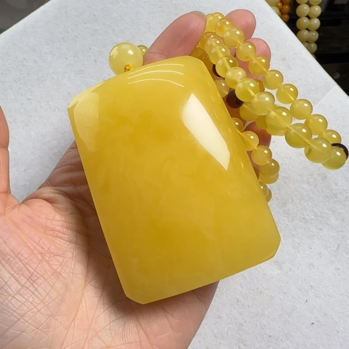 蜜蜡珠宝奇石未镶嵌