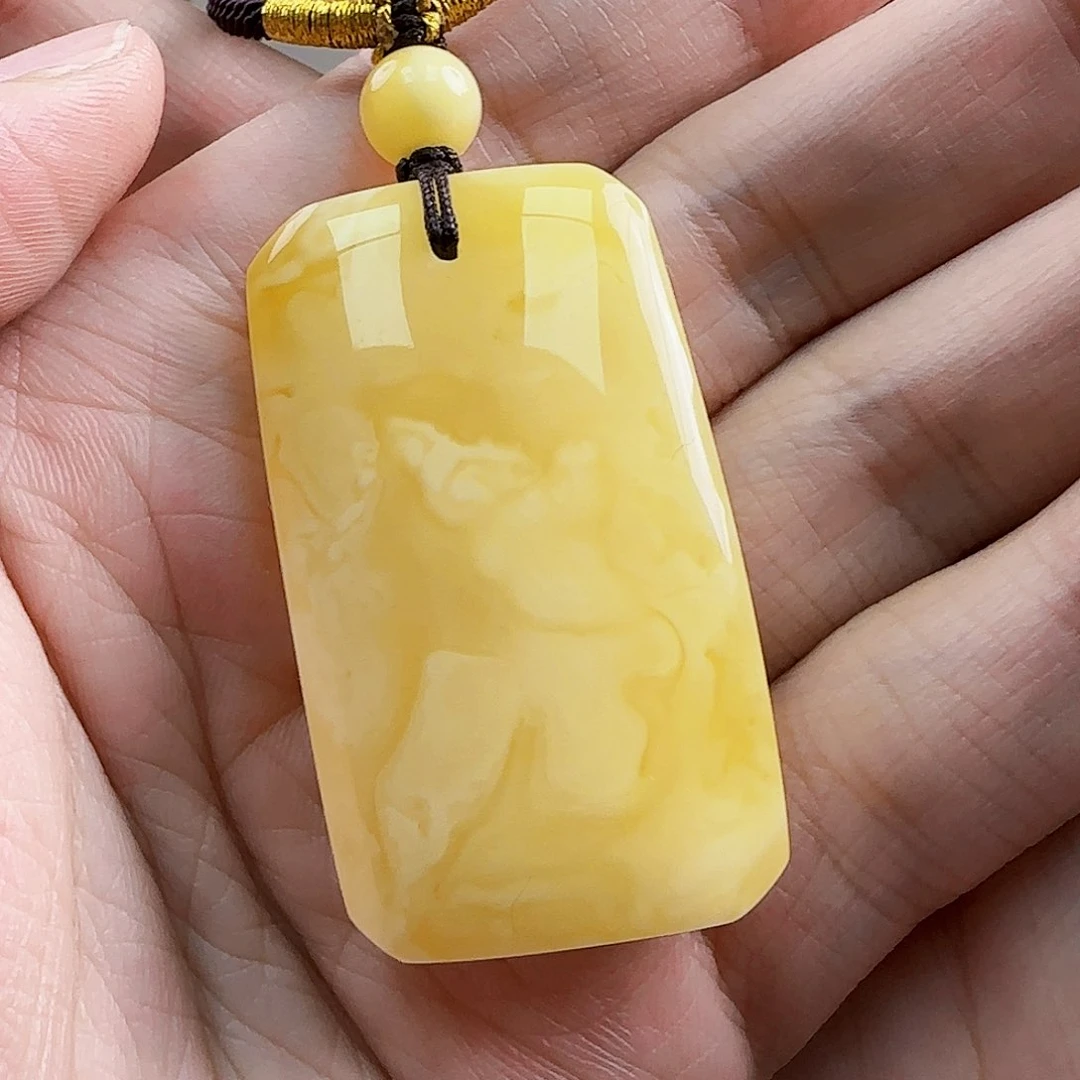 未镶嵌琥珀珠宝奇石