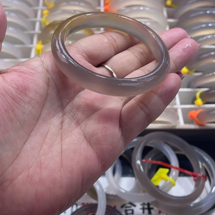 玛瑙/玉髓未镶嵌手镯