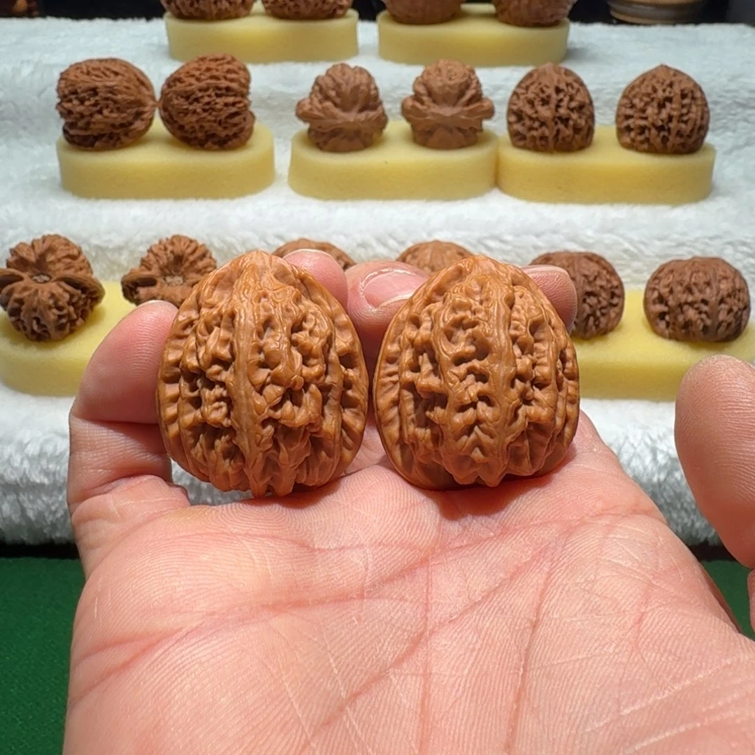 向***暖吊坠文玩核桃红锦鲤