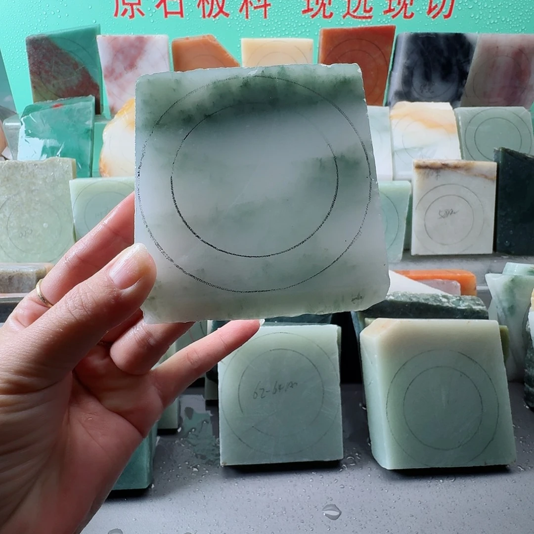 未镶嵌手镯石英质玉（金丝玉）手镯定制