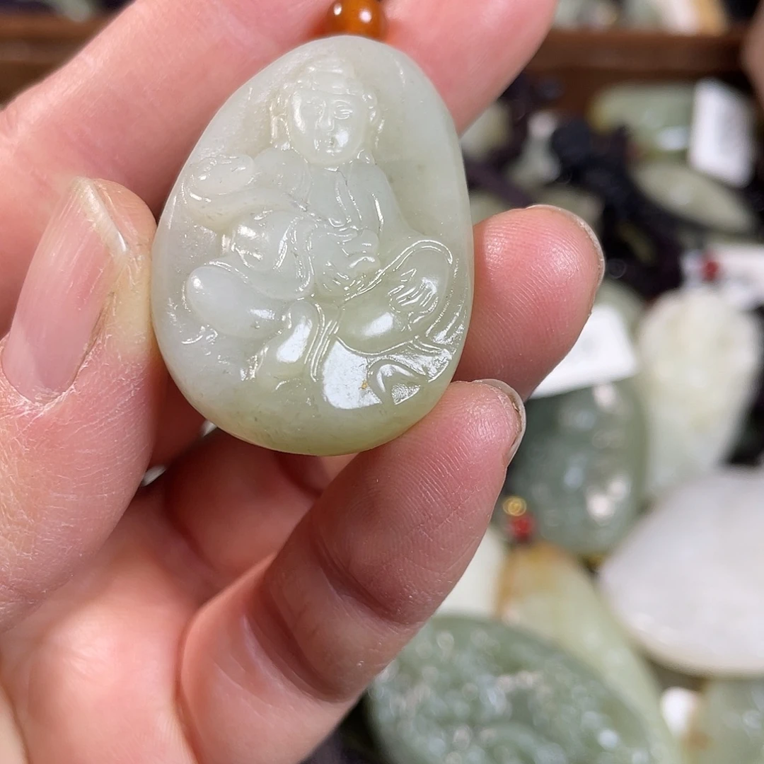 和田玉未镶嵌颈饰