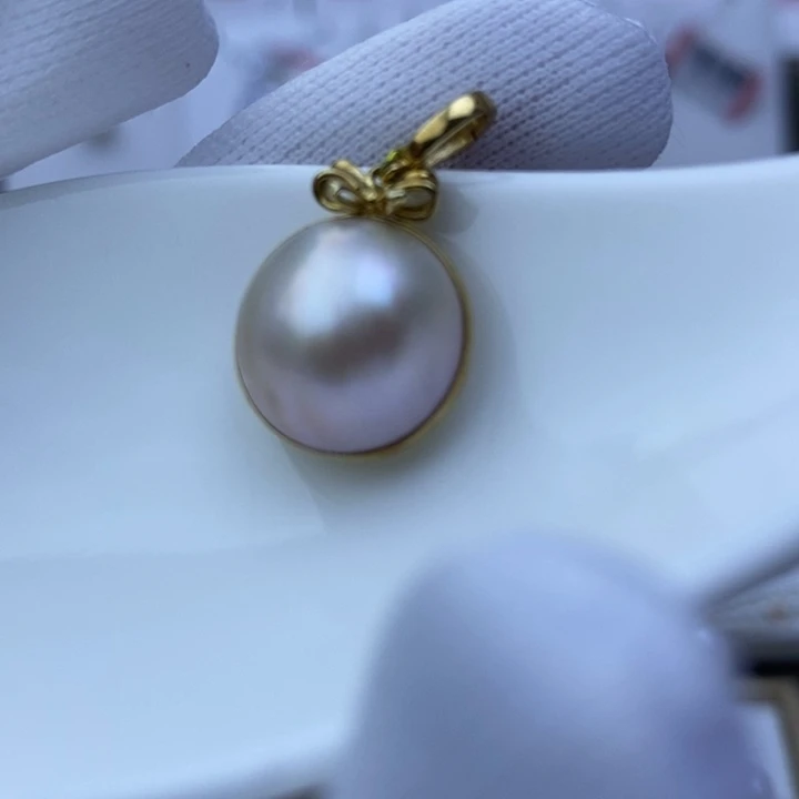 吊坠(赠链)18K金镶嵌拼合珍珠（马贝珠）