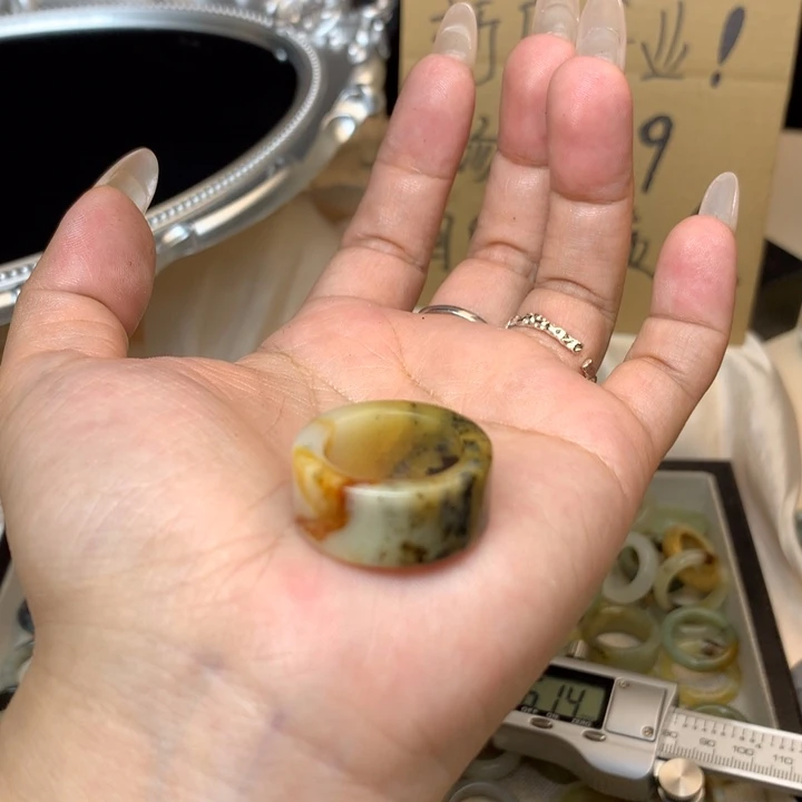 A***宝合金蛇纹石玉戒指