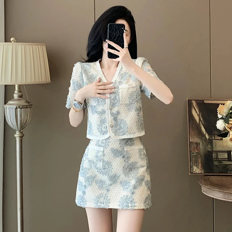 高级感休闲小香风气质套装女2025年夏季新款v领上衣短裙两件套潮