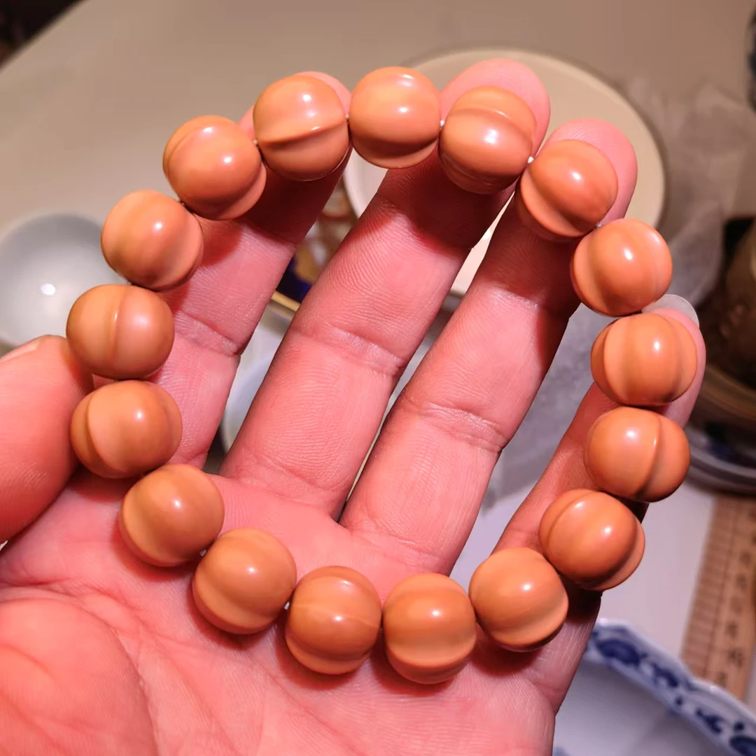 猴头核桃雕刻大鲨鱼尺寸15-16