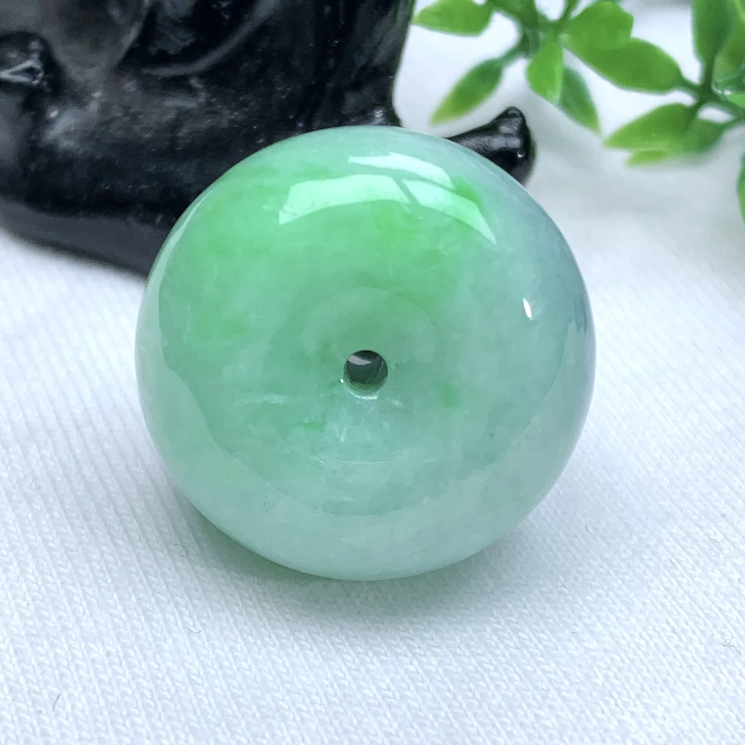 天然缅甸翡翠A货飘绿平安扣吊坠挂件饱满大气22.9−12.3mm