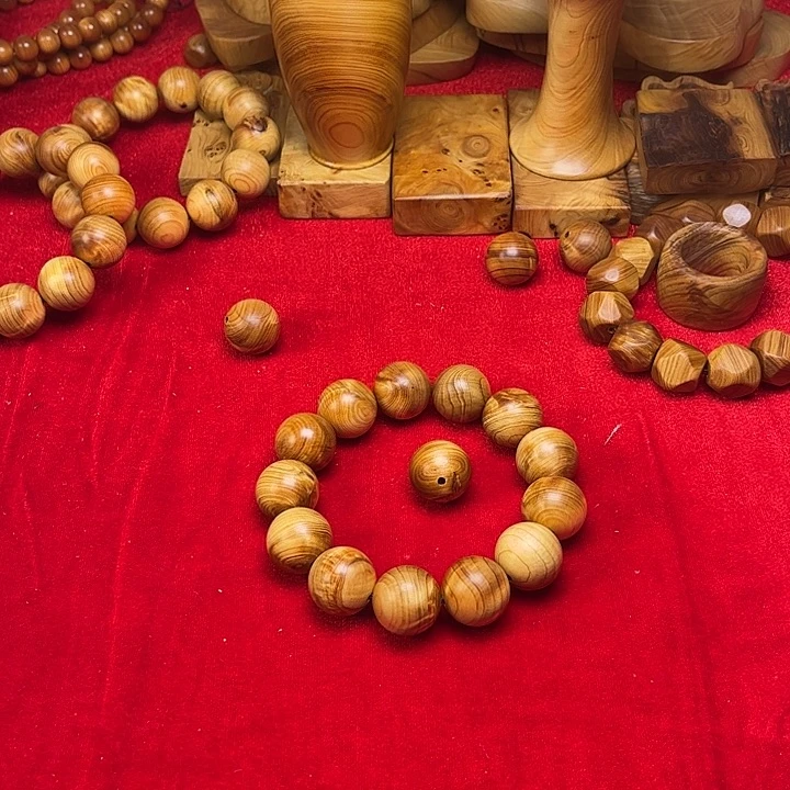 远***方柏木（崖柏）太行挖鼻1.8红油闪电