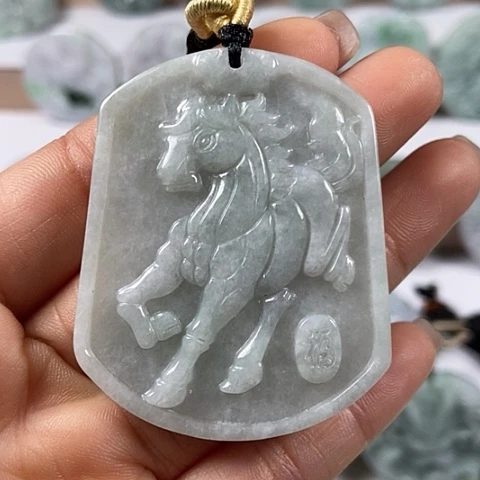 翡翠颈饰未镶嵌马到成功微瑕福利