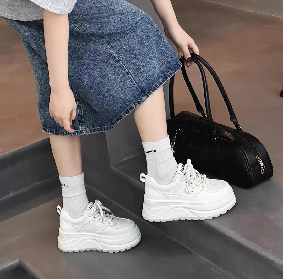 【韩衣舍】71830真皮休闲厚底小白鞋小个子松糕底