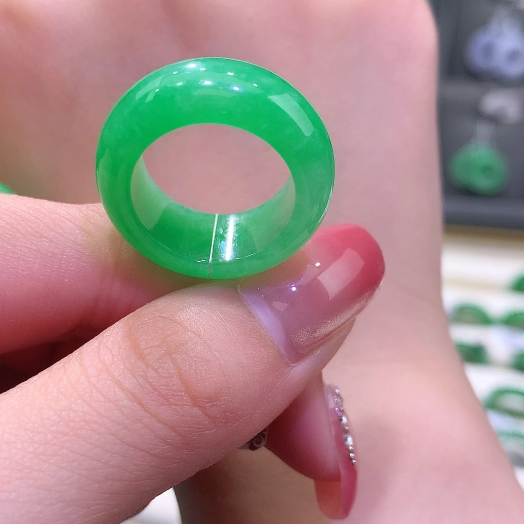 未镶嵌戒指翡翠翡翠