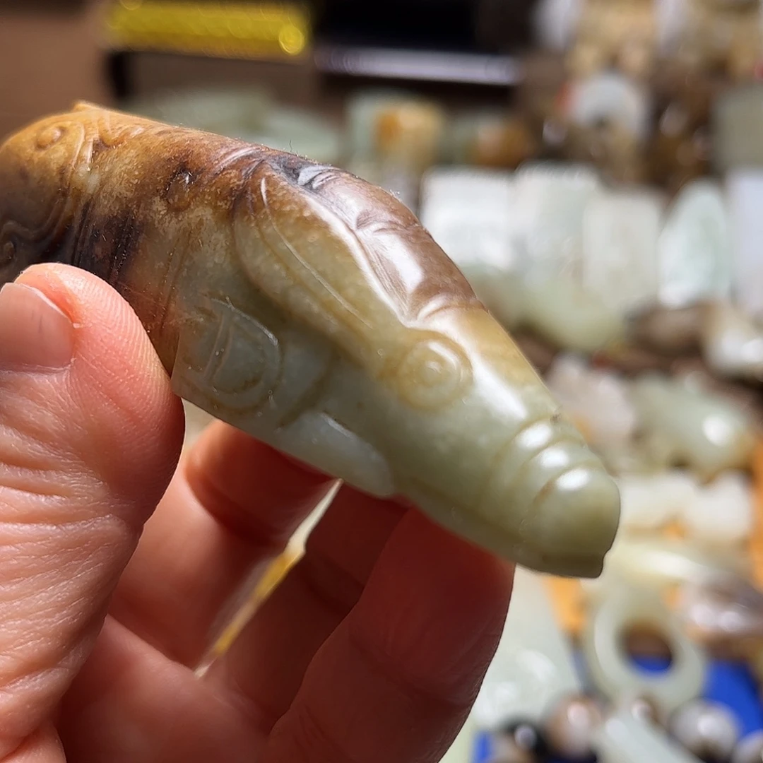 和田玉（糖玉）未镶嵌挂件