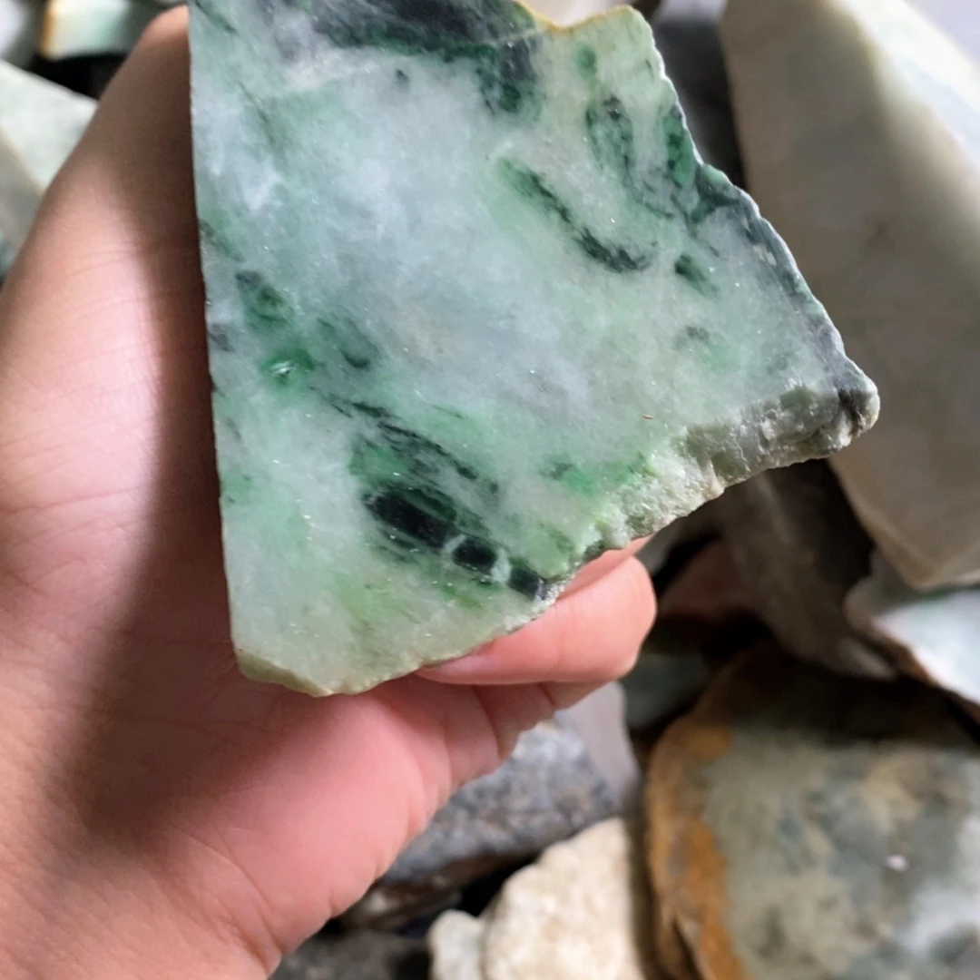 颈饰未镶嵌翡翠天然翡翠