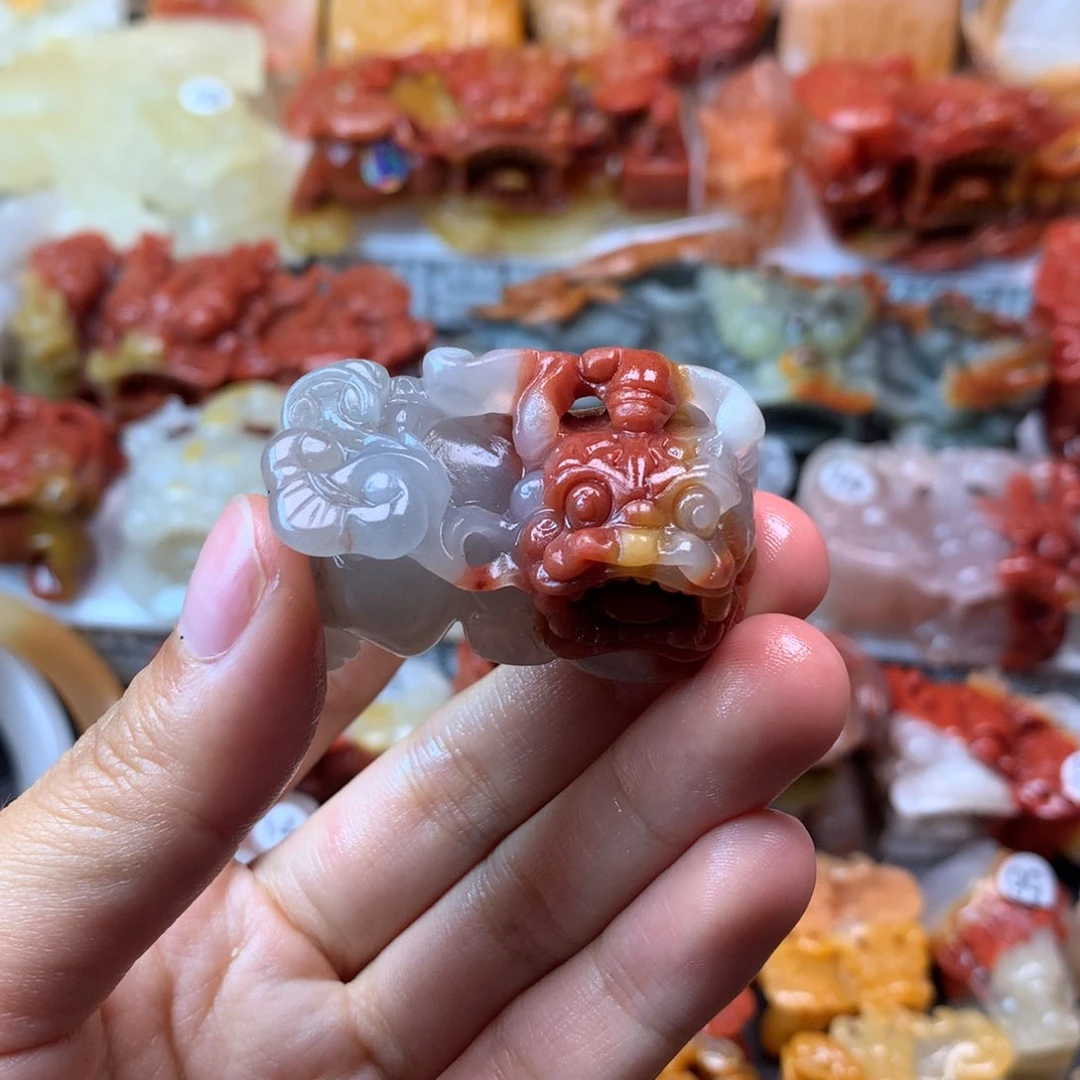 石英质玉（黄龙玉）未镶嵌挂件