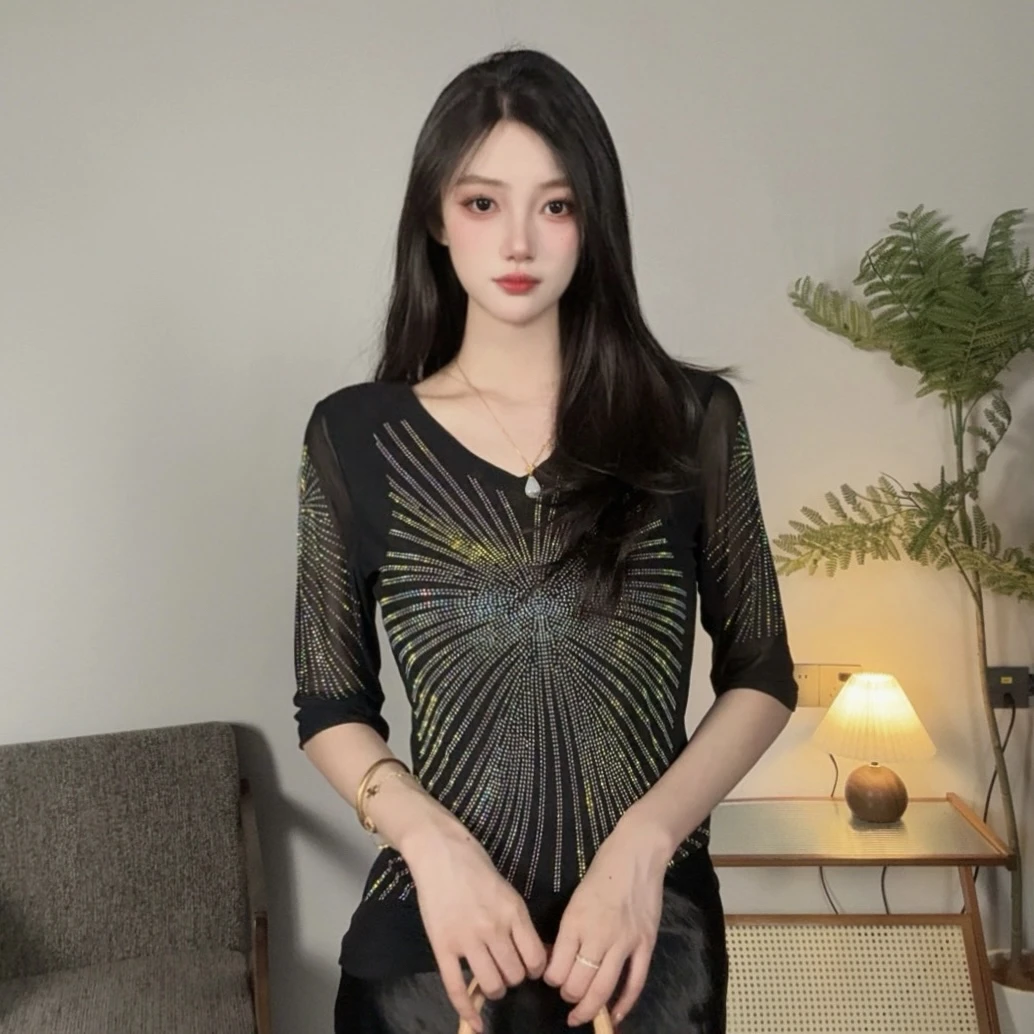 【夏季新款】欧货V领璀璨亮钻时尚T恤短袖打底衫-3122