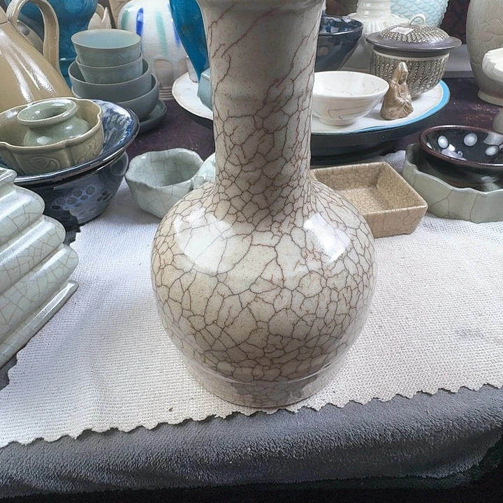 摆件三*缘瓷器和陶瓷制品