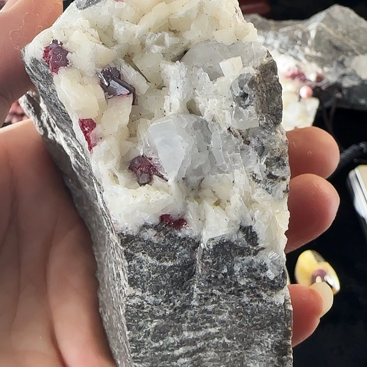 天然辰砂贵州万山天然大晶体朱砂原石