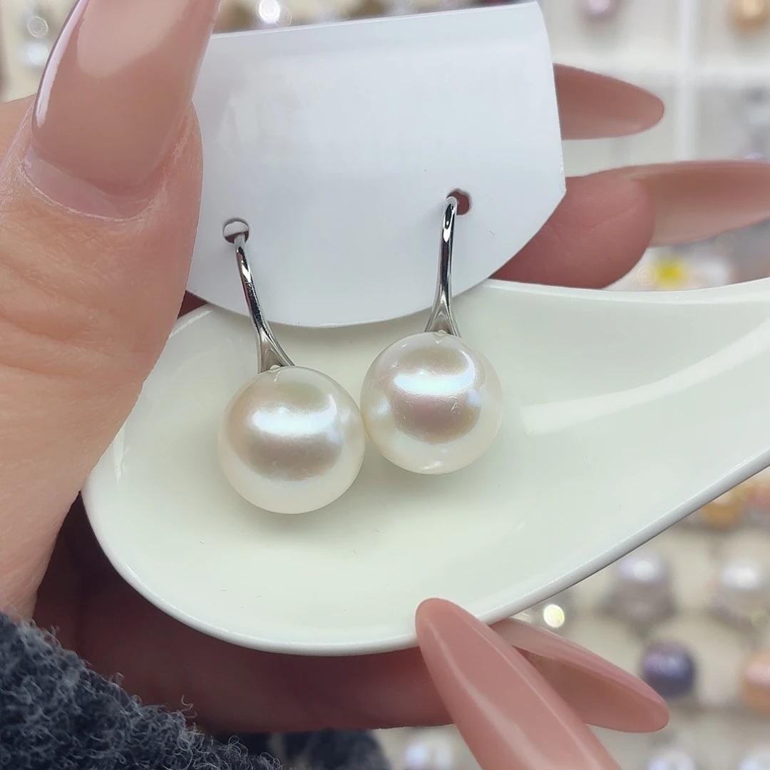 未镶嵌淡水珍珠耳饰F