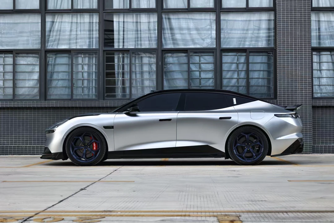 【领克Z10-青春版包围】亮黑色，领克Z10专用包围套件