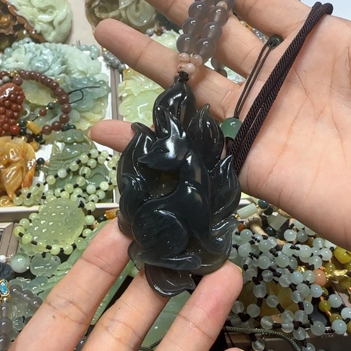 蛇纹石玉未镶嵌吊坠