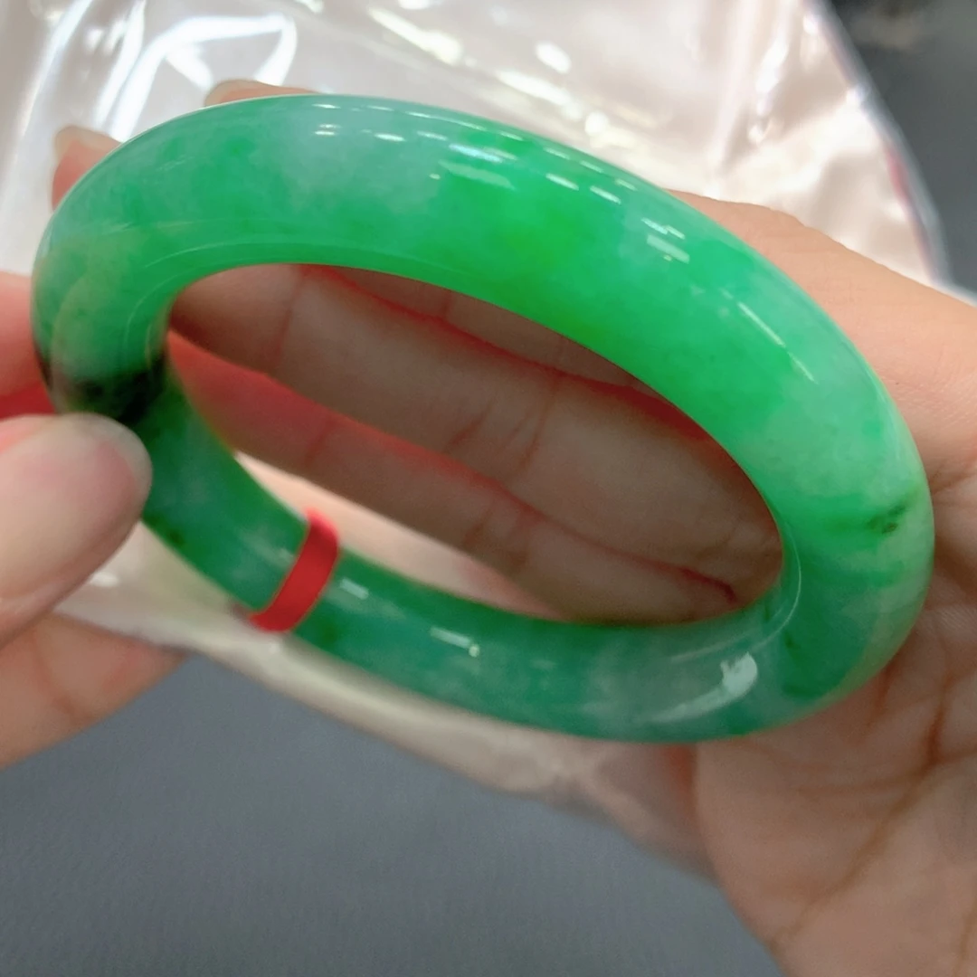 翡翠未镶嵌手镯翡翠