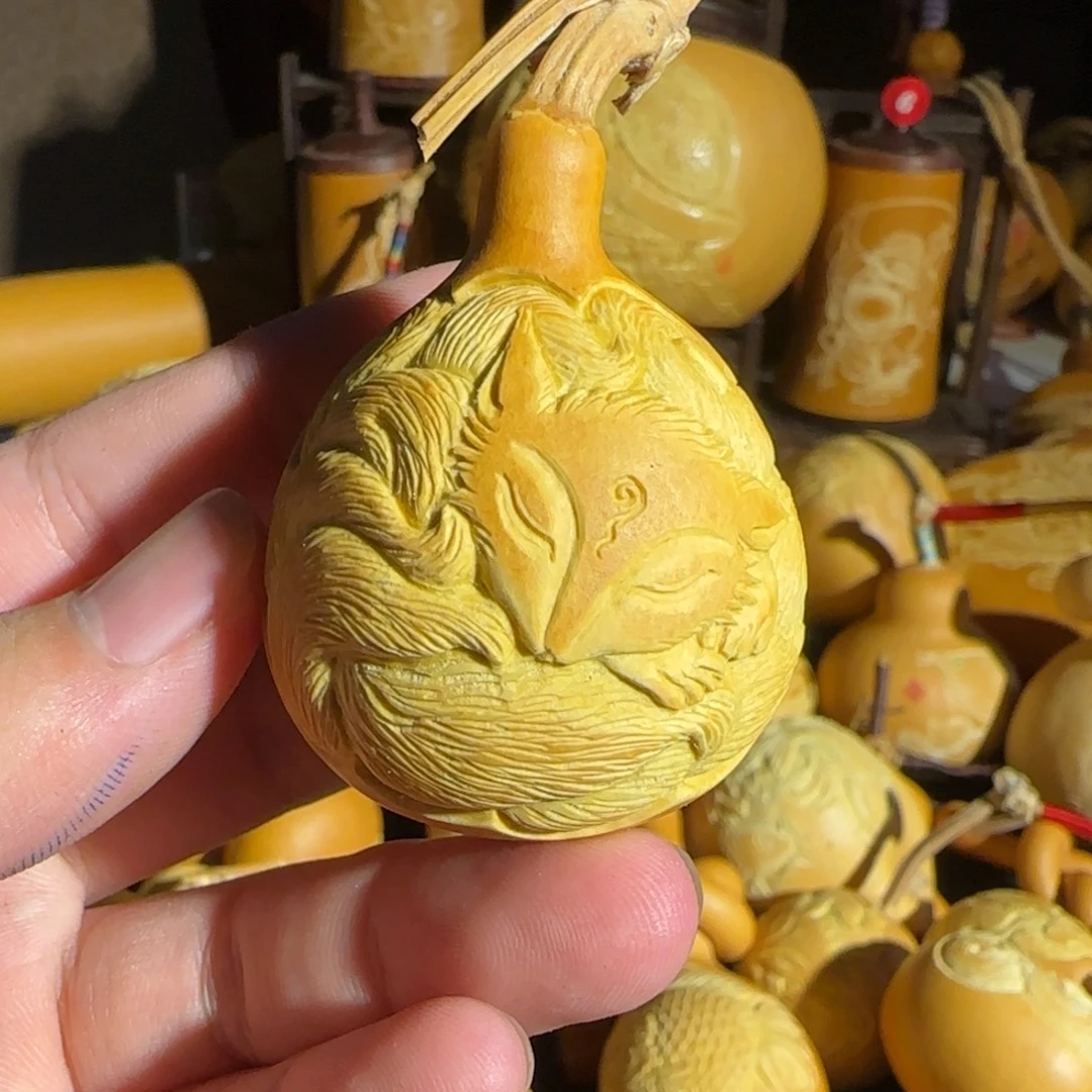 有机玻璃九尾狐葫芦雕刻
