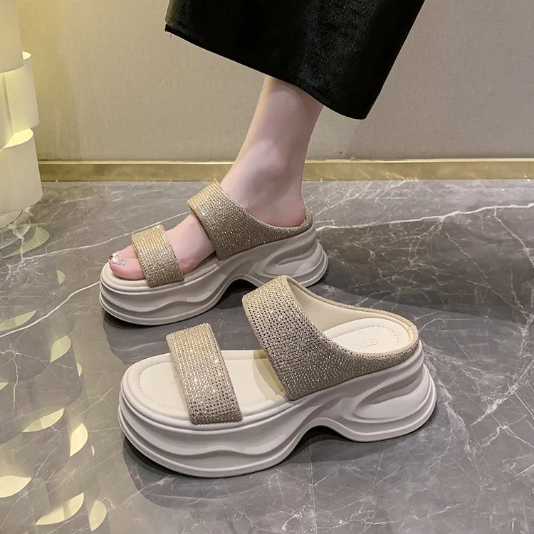028气垫底踩屎感水钻显高百搭高级感配裙子厚底水钻一字凉拖鞋