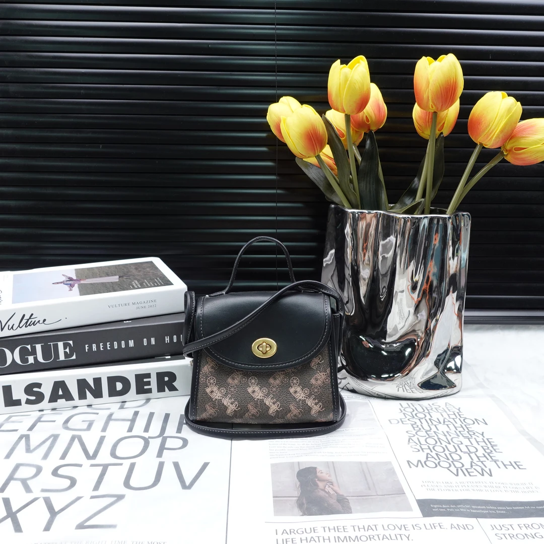 95新 COACH/蔻驰 单肩包/T10218674